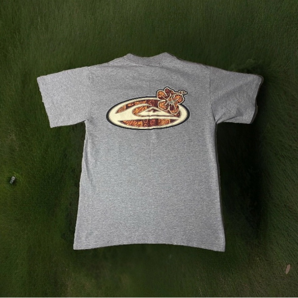 Vintage Quiksilver Men's Small Gray Surf Y2K Graphic T-Shirt
